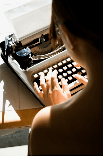 /images/small_typewriter_bb79cb4cfc.png